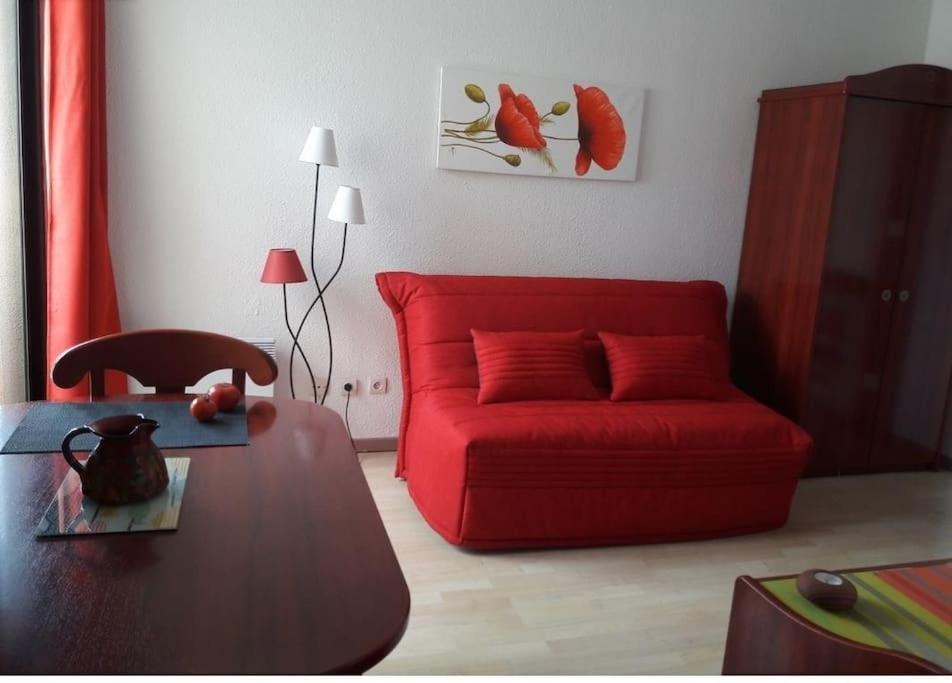 Location Vue Mer Du Samedi Au Samedi, Clim, Parking, Piscine, Plage Collioure Luaran gambar